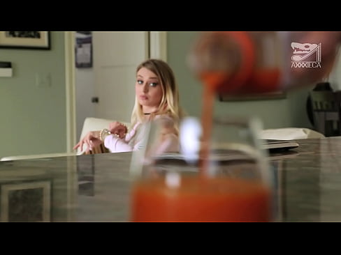 ❤️ 大奶子和紧身小穴的辣妹子从失败者那里得到鸡巴，但很硬 ❤️  性爱️❤